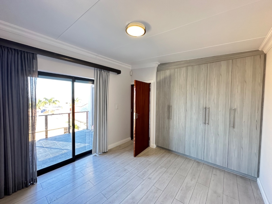 4 Bedroom Property for Sale in Hartenbos Heuwels Western Cape